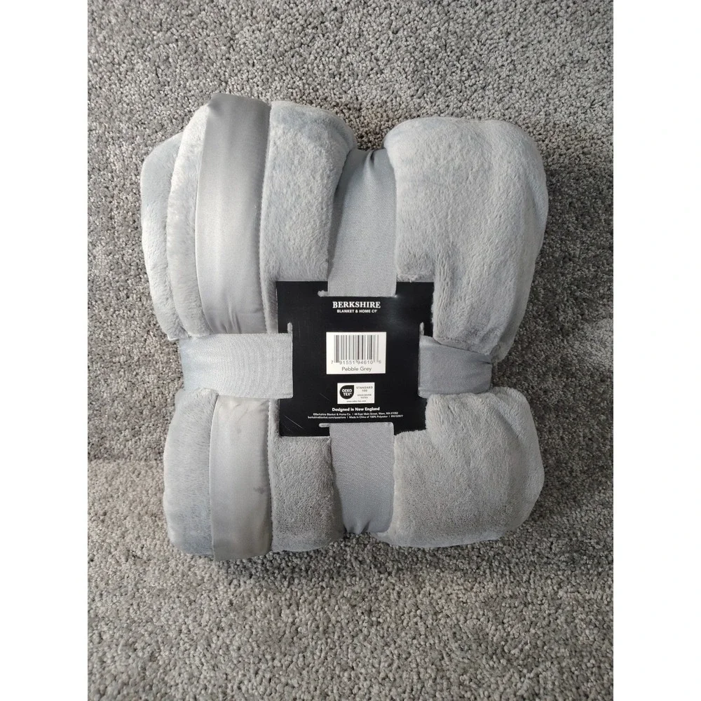 Berkshire Blanket & Home Ultralush Twin Blanket